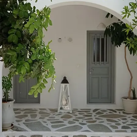 Ξενοδοχείο με διαμερίσματα Anixis Paros