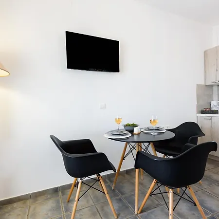Anixis Paros 4*