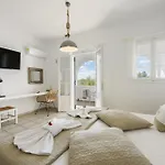 Anixis Paros Apartment