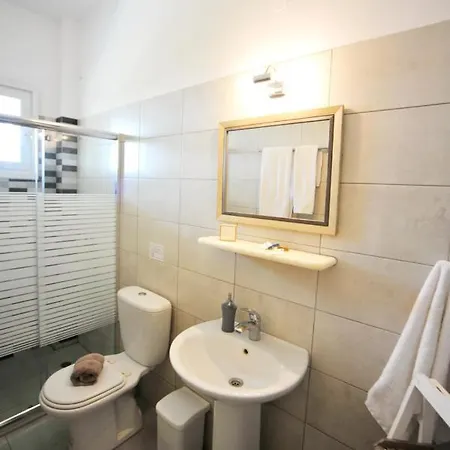 Anixis Paros شقة *
