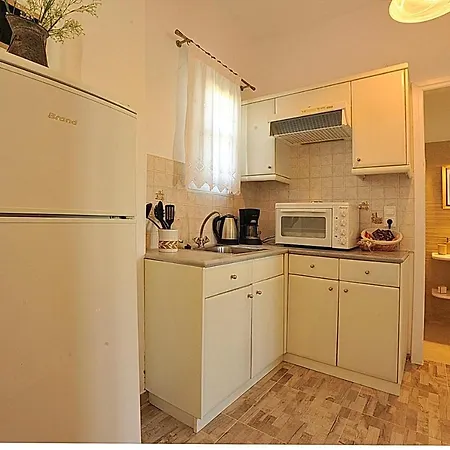 Anixis Paros 4* Alikí