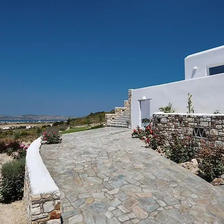 Anixis Paros Aparthotel 3*