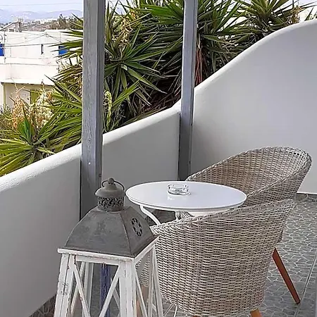 Anixis Paros Apartment