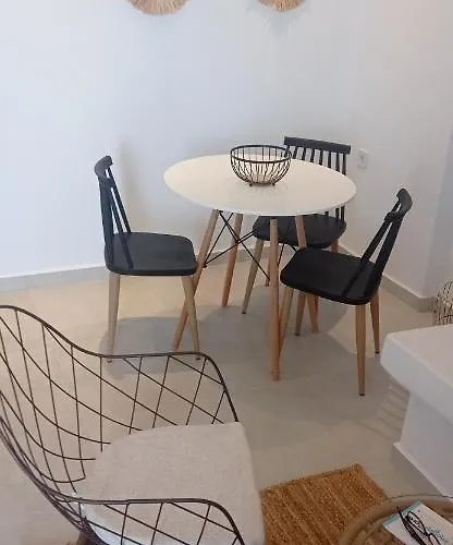 Anixis Paros Appartamento Alikí